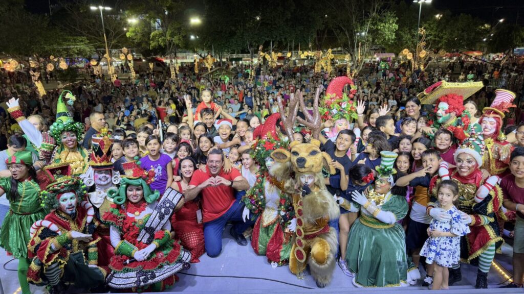 Cantata-de-Natal-Broadway-Show-14.12.24-Jesiel-Braga-142-1536x864-1-1024x576 Cantata Natalina reúne 30 mil pessoas na Praça Santuário de Fátima para comemorar o Natal